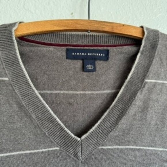 Banana Republic Silk and Cashmere Blend V Neck Gray and Cream Striped Sweater - Picture 3 of 8